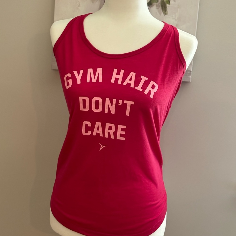 💇‍♀️CLOSET CLOSE OUT💇‍♀️
💪 “Gym Hair Don’t Care” Tank Top Size Medium 💪